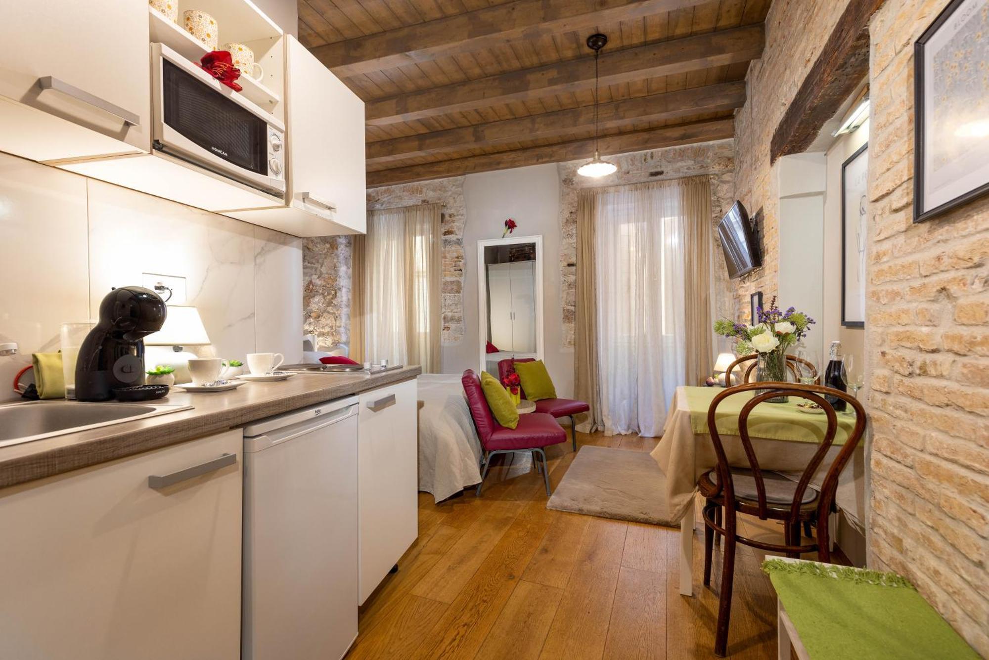 Casa Kaligari History Apartment Rovinj Bagian luar foto